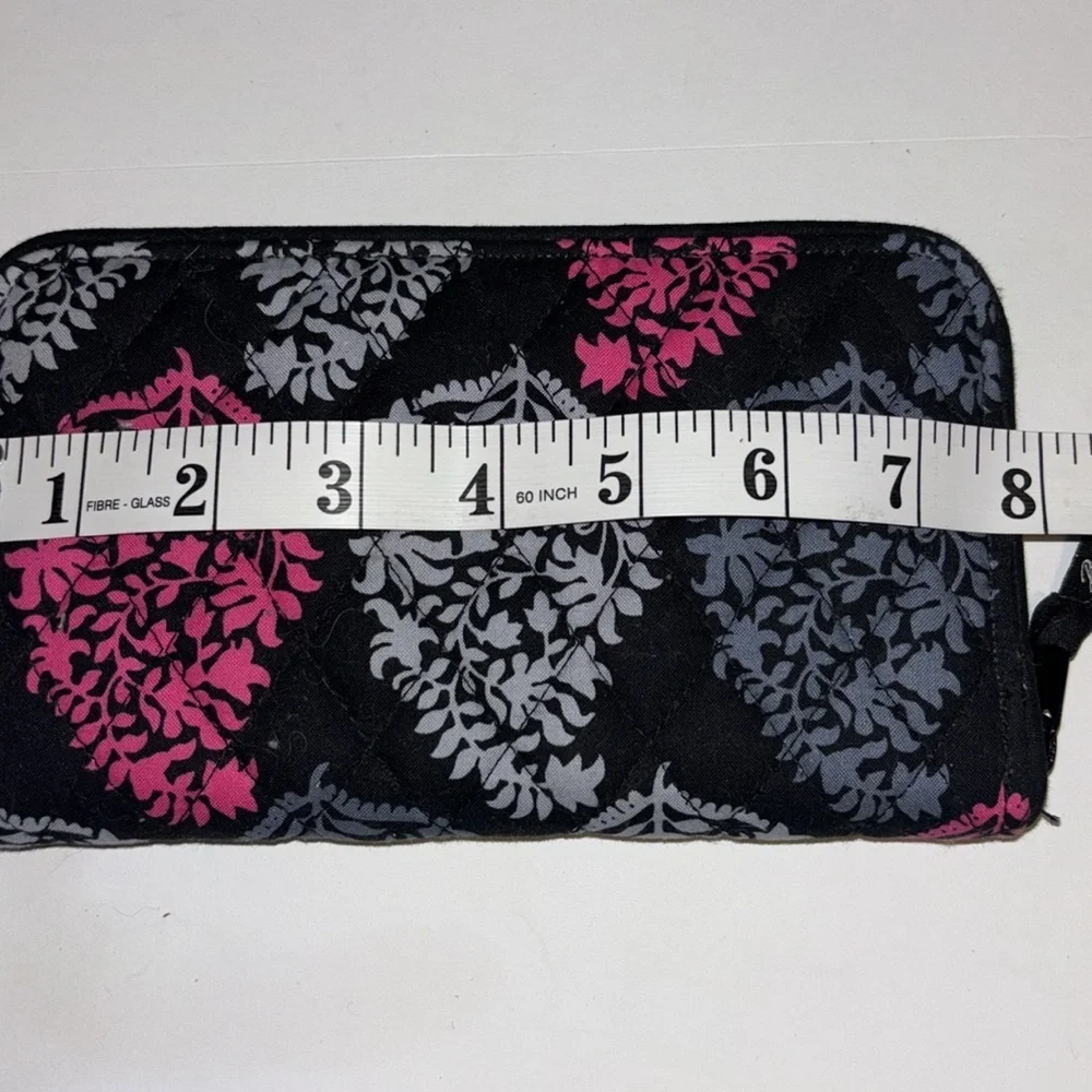 VERA BRADLEY QUILTED WALLET/CLUTCH
BLACK PINK SHADES OF GRAY - Picture 5 of 6